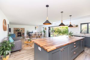 Photo 47- click for photo gallery